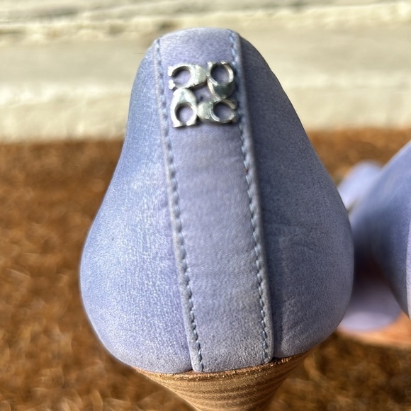 Coach Zoee Suede Lavender Heels Sz 6.5 in Excellent Condition - Picture 5 of 9